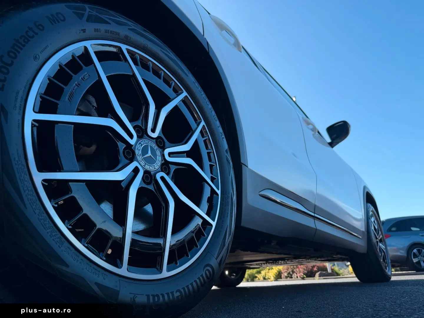 MERCEDES-BENZ EQA 300 4M Progressive