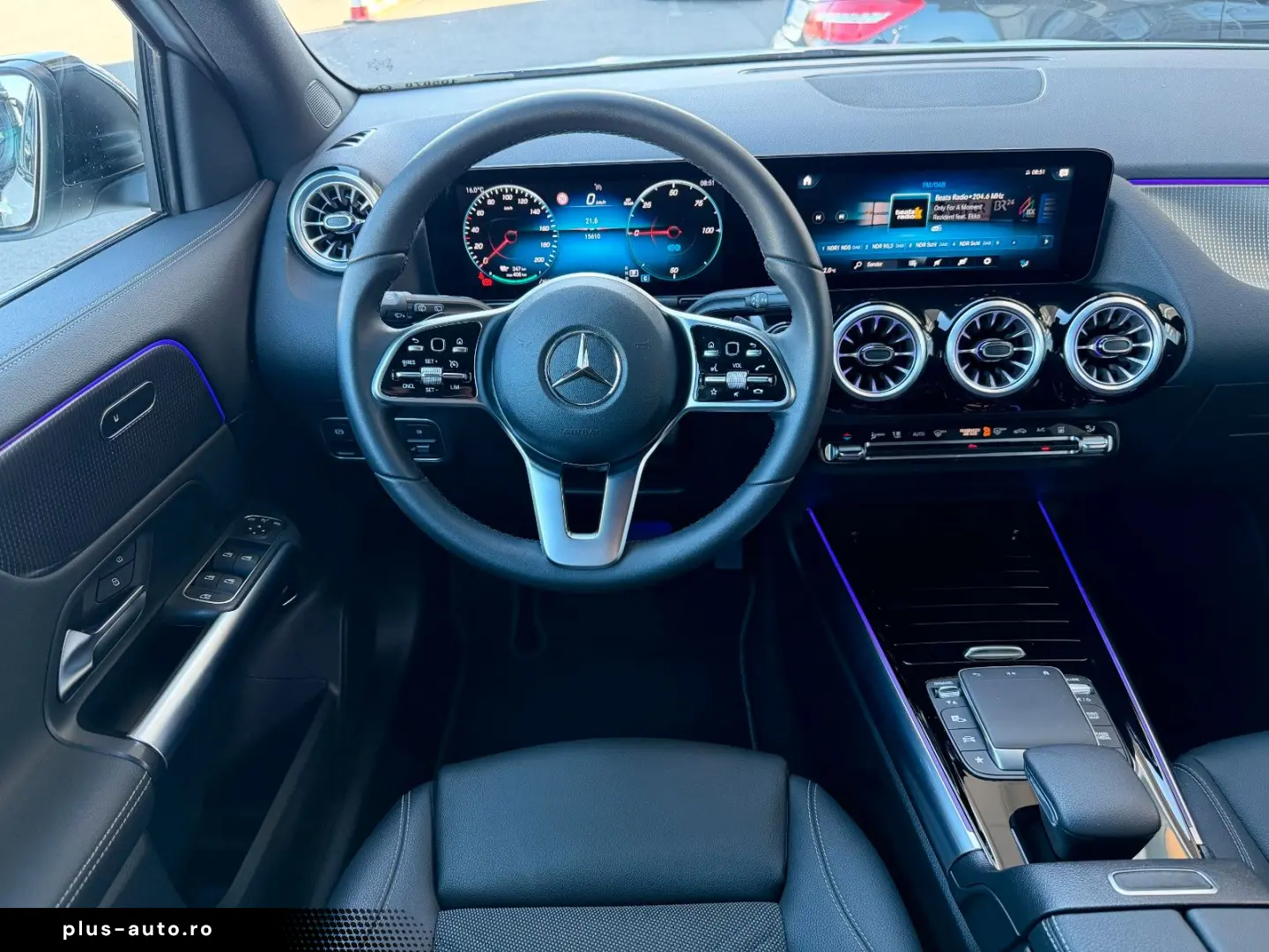 MERCEDES-BENZ EQA 300 4M Progressive