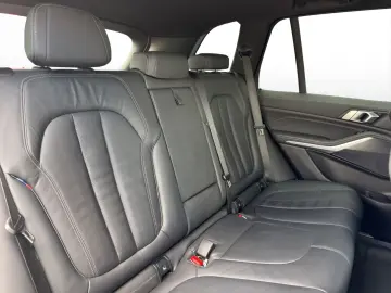 BMW X5 xDrive 40 d M Sport AHK Leder 21  Shadow