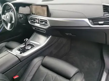 BMW X5 xDrive40d M SPORT INDIV DRAVITGRAU ACC AHK 36