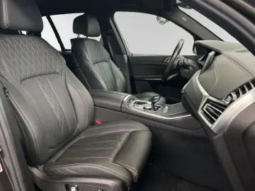 BMW X5 xDrive45e M Sport 22 LM Luftfeder. Komforts.