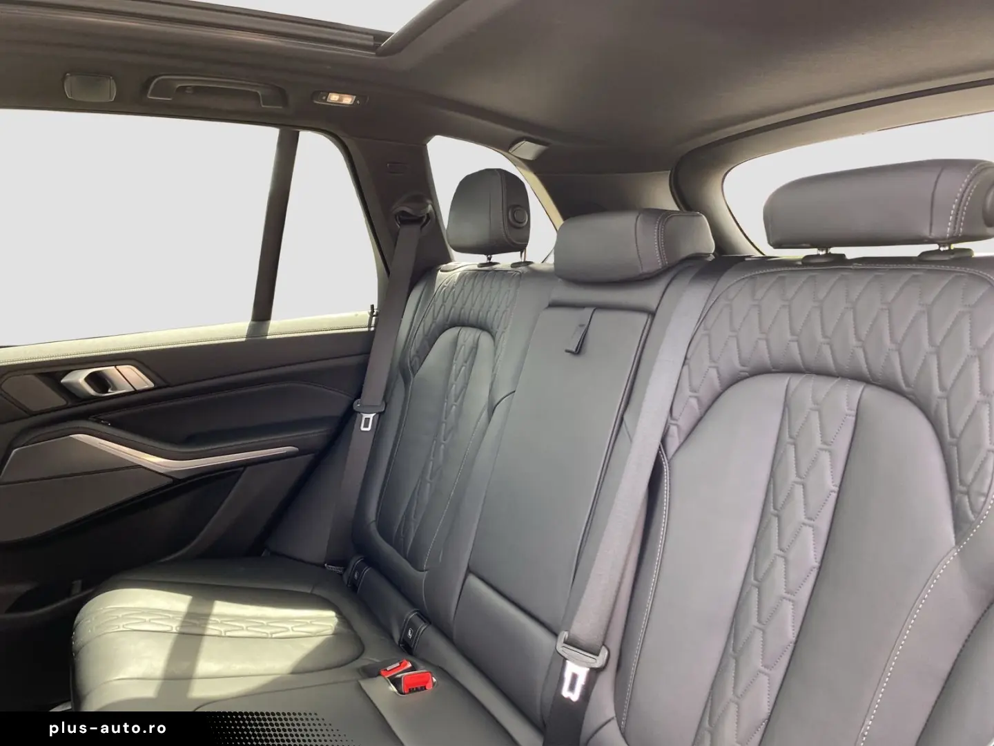BMW X5 xDrive30d (M-Sport Navi AHK Pano HUD H K ACC)