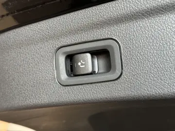 MERCEDES-BENZ GLE 350 e 4Matic Leder Ambiente R.Cam LED AHK