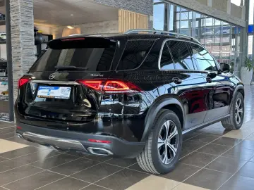 MERCEDES-BENZ GLE 350 e 4Matic Leder Ambiente R.Cam LED AHK