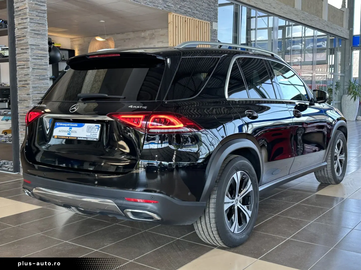 MERCEDES-BENZ GLE 350 e 4Matic Leder Ambiente R.Cam LED AHK