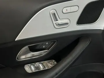 MERCEDES-BENZ GLE 350 e 4Matic Leder Ambiente R.Cam LED AHK