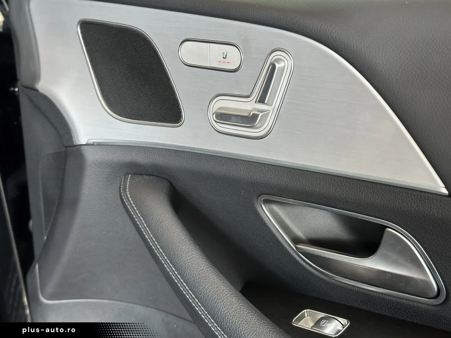 MERCEDES-BENZ GLE 350 e 4Matic Leder Ambiente R.Cam LED AHK