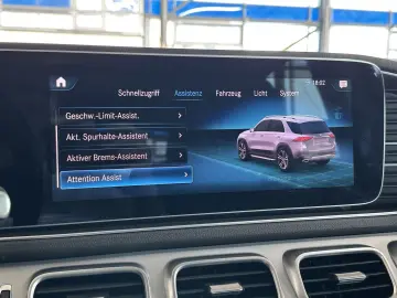MERCEDES-BENZ GLE 350 e 4Matic Leder Ambiente R.Cam LED AHK