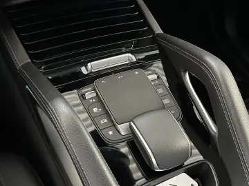 MERCEDES-BENZ GLE 350 e 4Matic Leder Ambiente R.Cam LED AHK