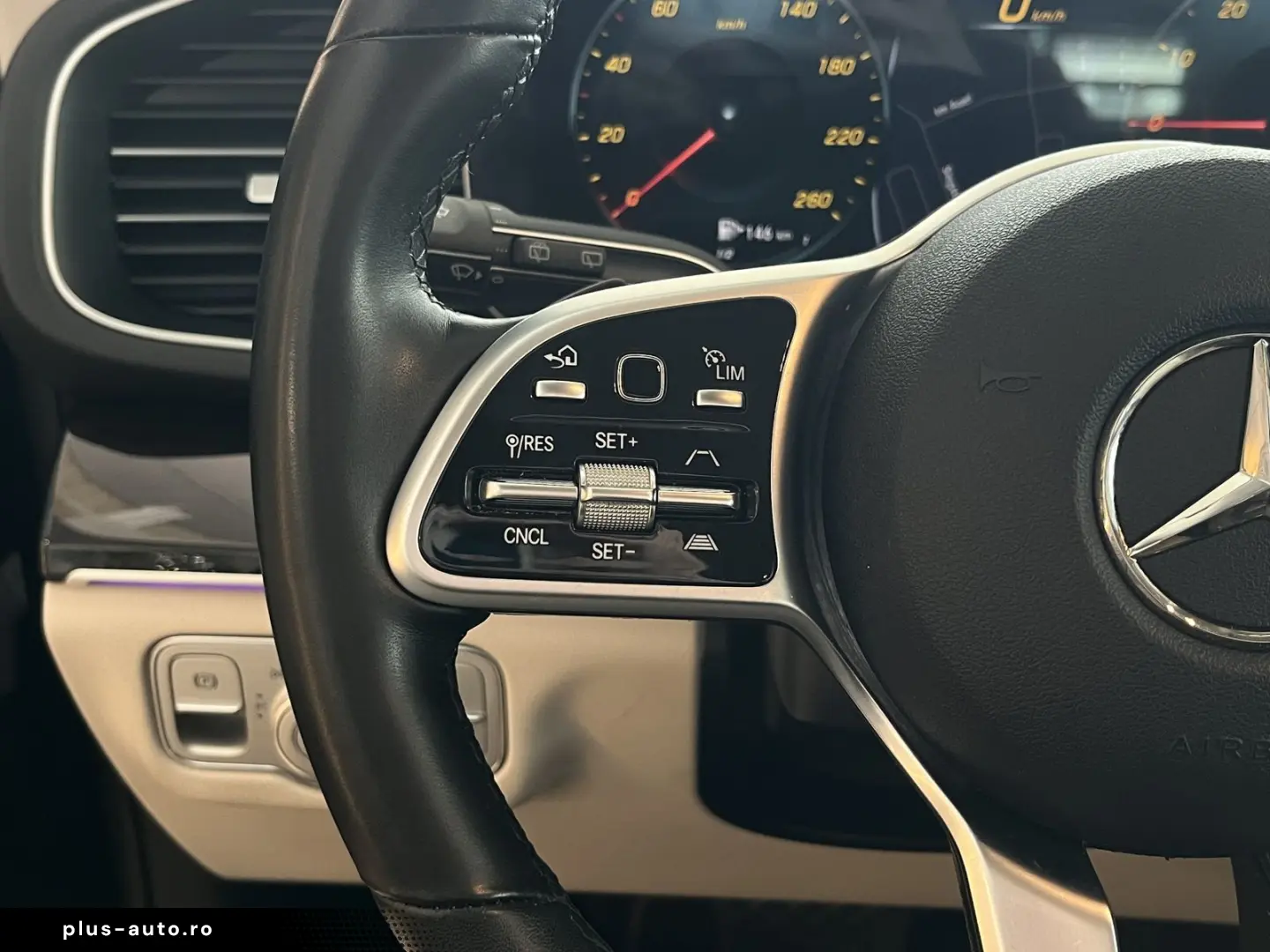 MERCEDES-BENZ GLE 350 e 4Matic Leder R.Cam Navi ACC LED SHZ