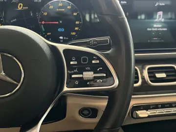 MERCEDES-BENZ GLE 350 e 4Matic Leder R.Cam Navi ACC LED SHZ