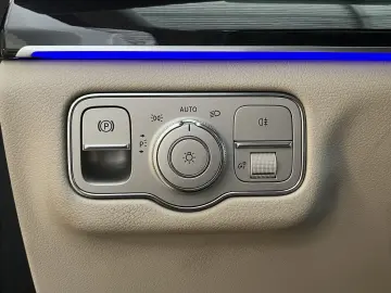 MERCEDES-BENZ GLE 350 e 4Matic Leder R.Cam Navi ACC LED SHZ