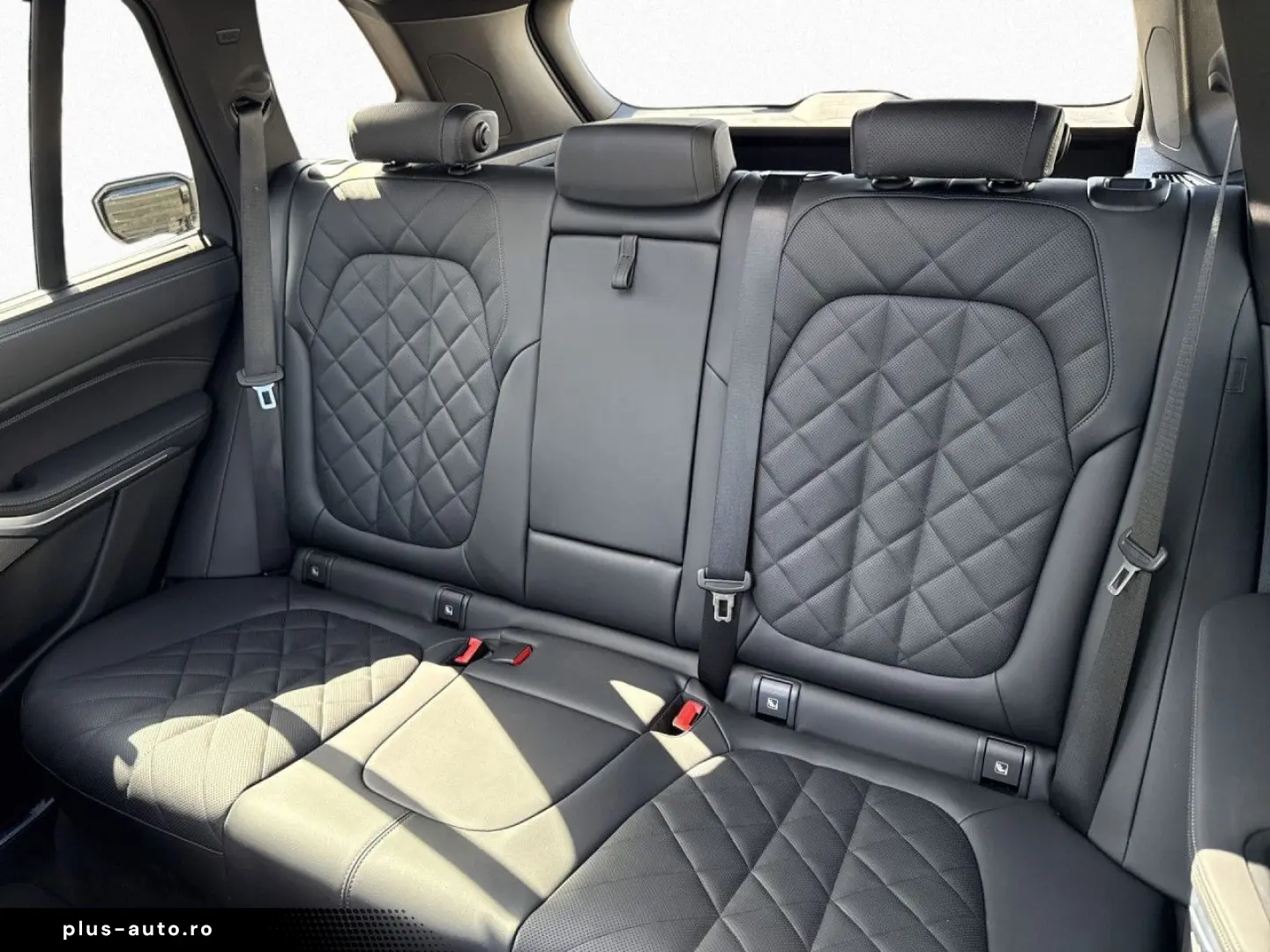BMW X5 xDrive30d M SPORT AdLED AHK Pano H K HUD 22