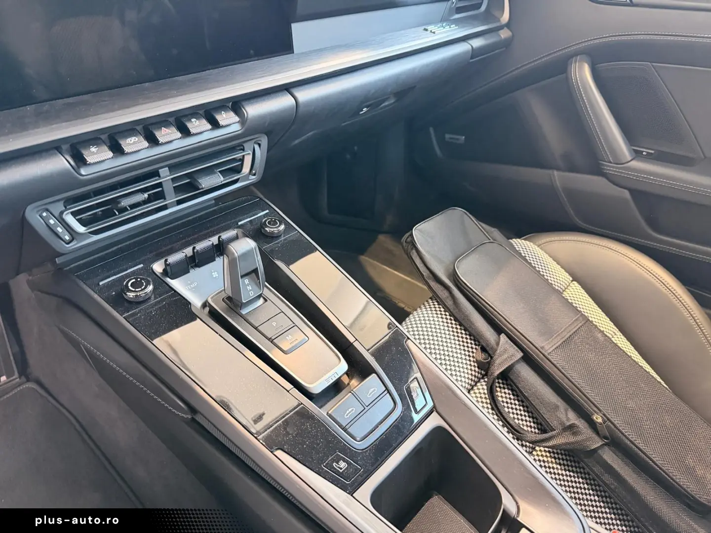 PORSCHE 911 992 Edition 50 Jahre Porsche Design Lift