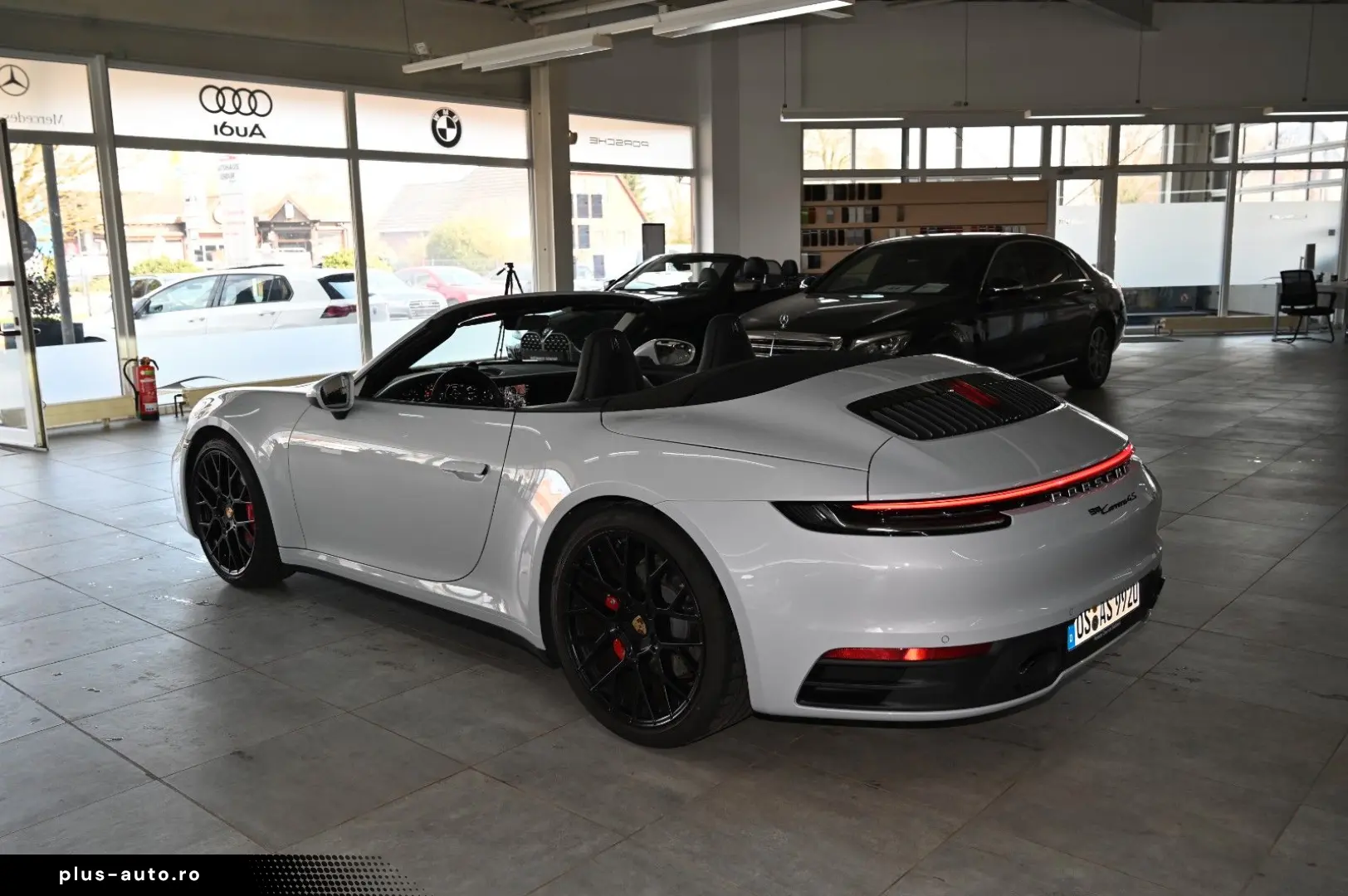 PORSCHE 911 Carrera 4S Cabriolet  LIFT CHRONO HA-LENKUNG