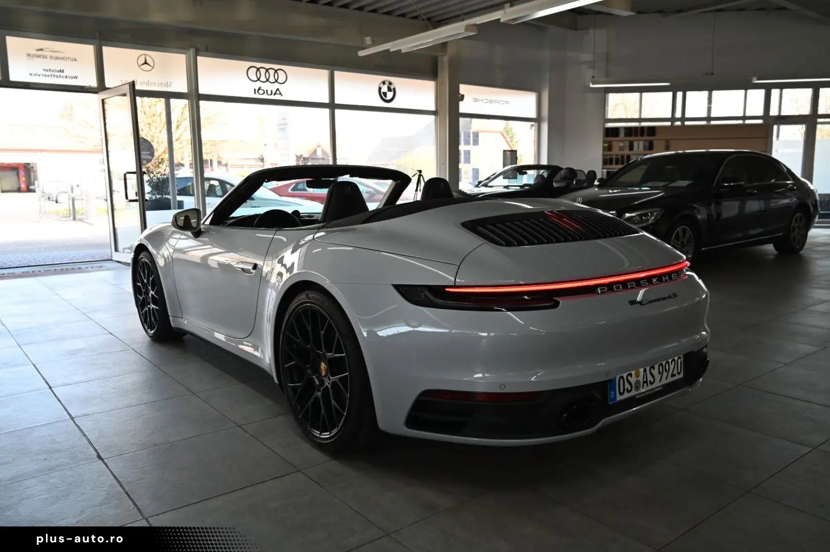 PORSCHE 911 Carrera 4S Cabriolet  LIFT CHRONO HA-LENKUNG