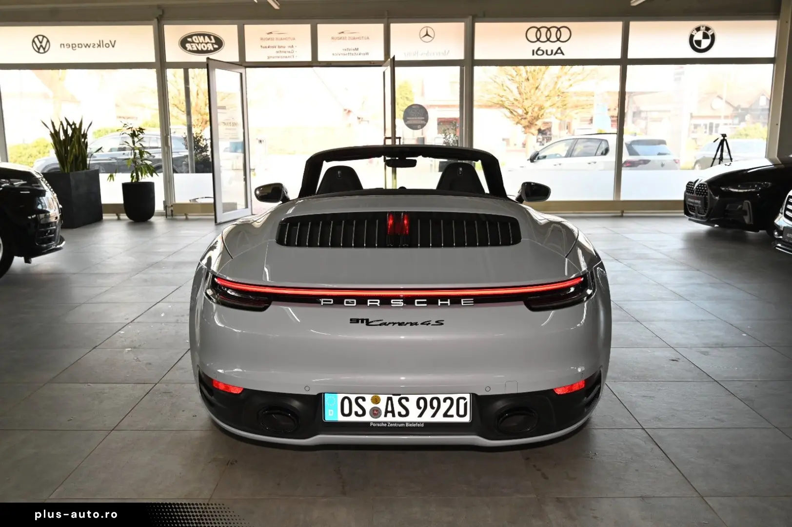 PORSCHE 911 Carrera 4S Cabriolet  LIFT CHRONO HA-LENKUNG