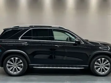 MERCEDES-BENZ GLE350 e 4M  1. HAND PANO DISTR  360 KAMERA