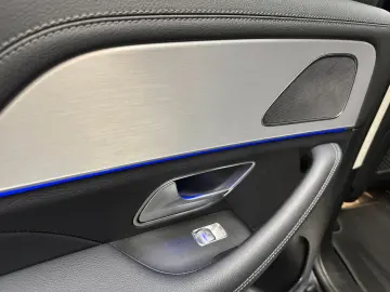 MERCEDES-BENZ GLE350 e 4M  1. HAND PANO DISTR  360 KAMERA