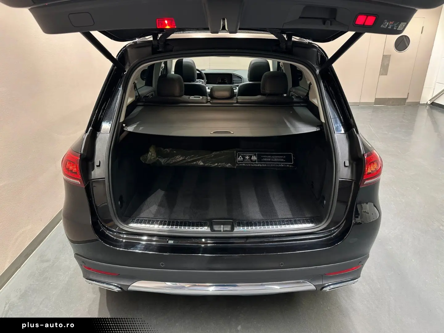 MERCEDES-BENZ GLE350 e 4M  1. HAND PANO DISTR  360 KAMERA