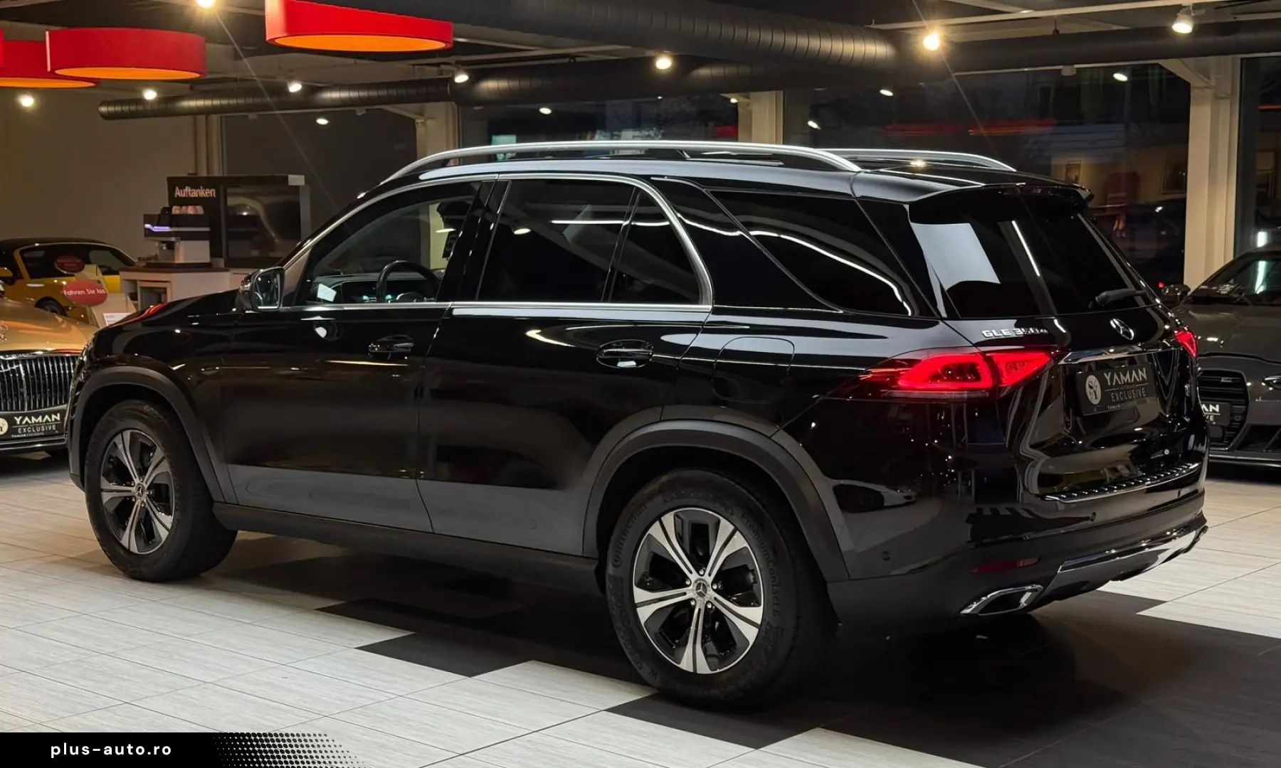 MERCEDES-BENZ GLE 350 e 4M Pano Head-up Burmester Distronic
