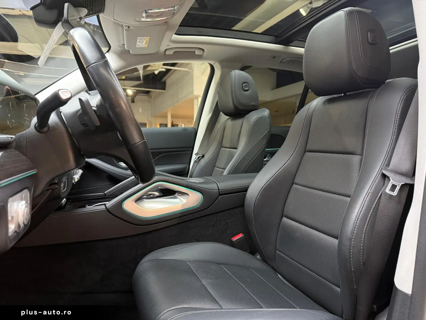 MERCEDES-BENZ GLE 350 e 4M Pano Head-up Burmester Distronic