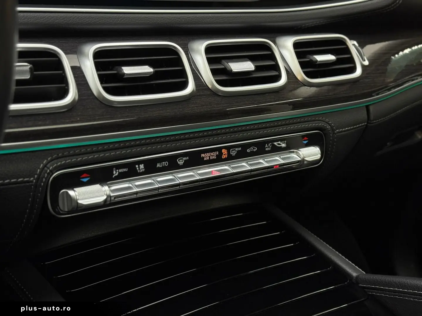 MERCEDES-BENZ GLE 350 e 4M Pano Head-up Burmester Distronic