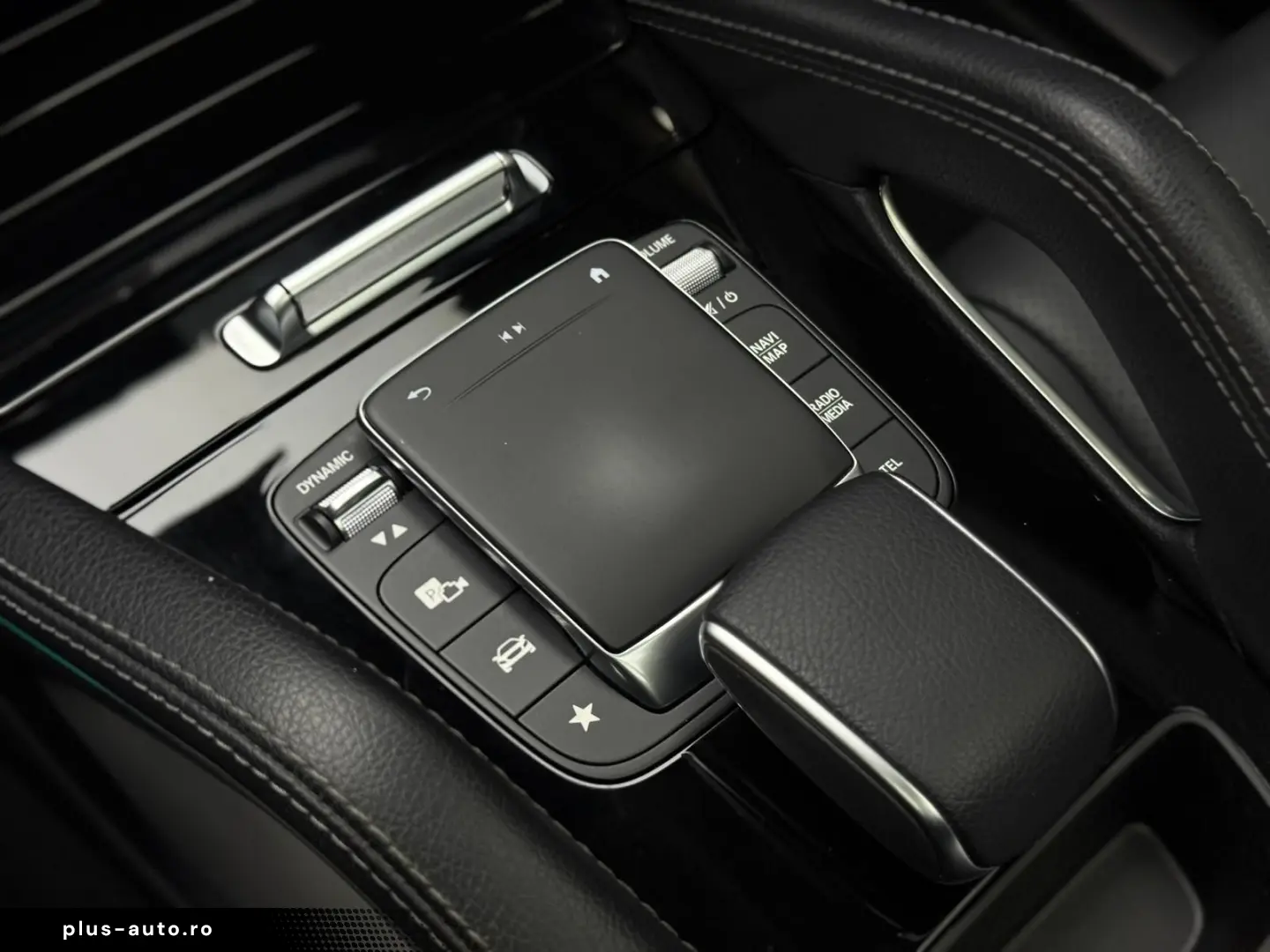 MERCEDES-BENZ GLE 350 e 4M Pano Head-up Burmester Distronic