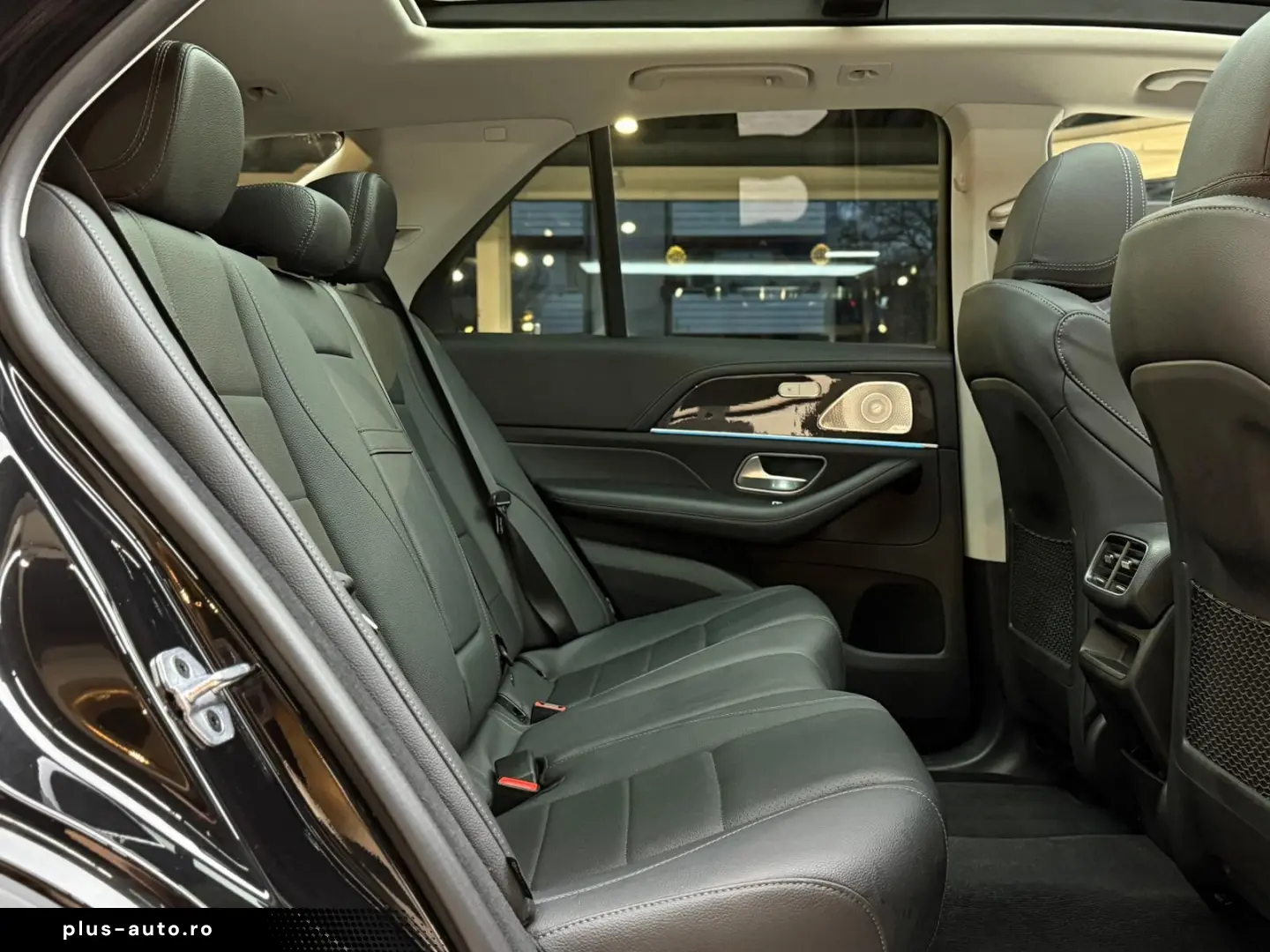 MERCEDES-BENZ GLE 350 e 4M Pano Head-up Burmester Distronic