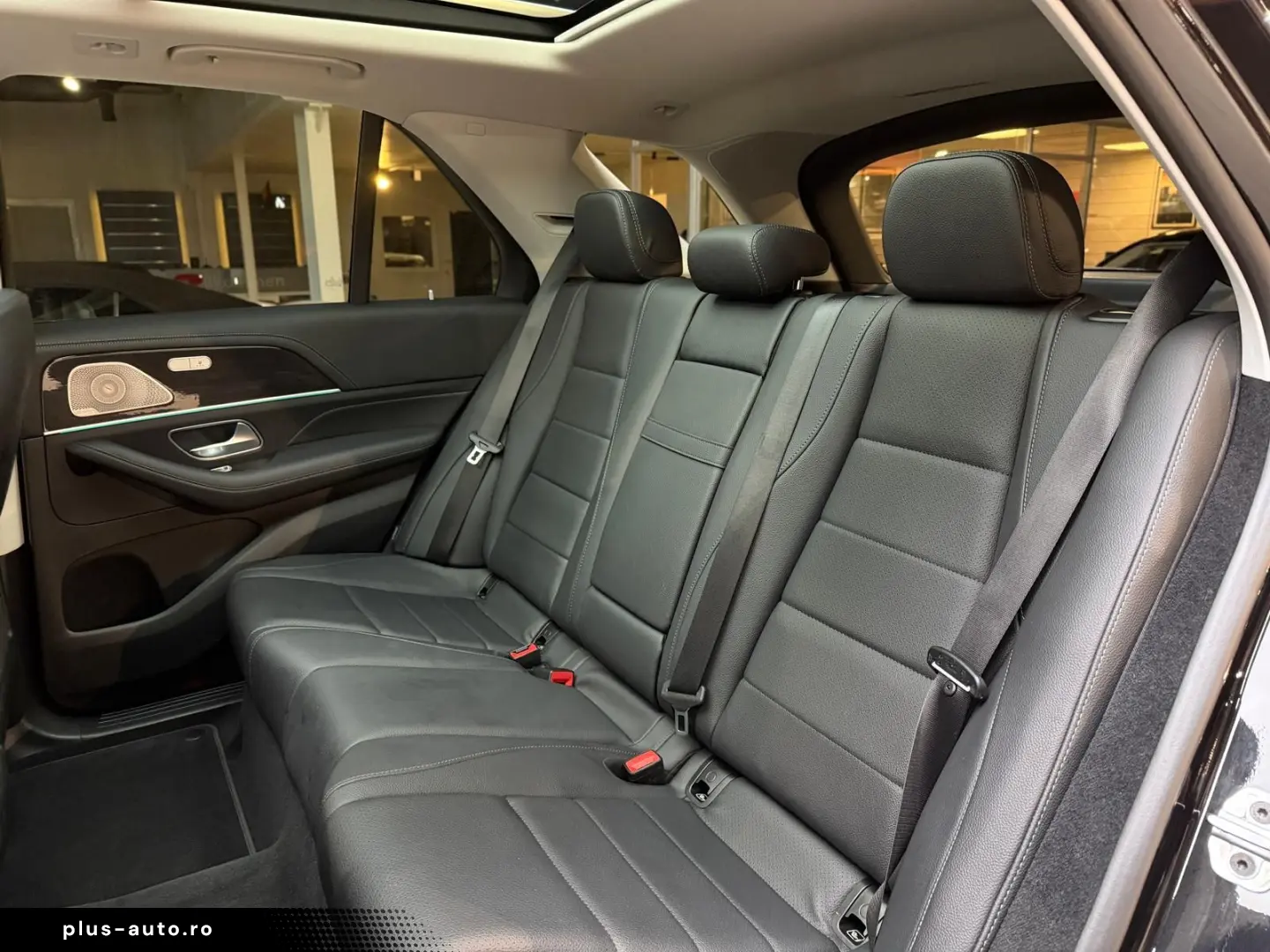 MERCEDES-BENZ GLE 350 e 4M Pano Head-up Burmester Distronic
