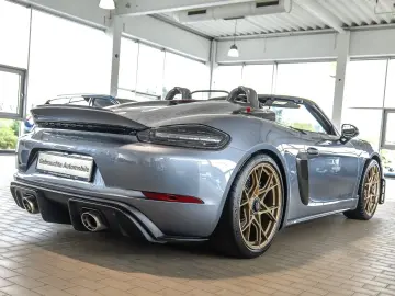 PORSCHE 718 Boxster Spyder RS Weissach Sichtcarbon