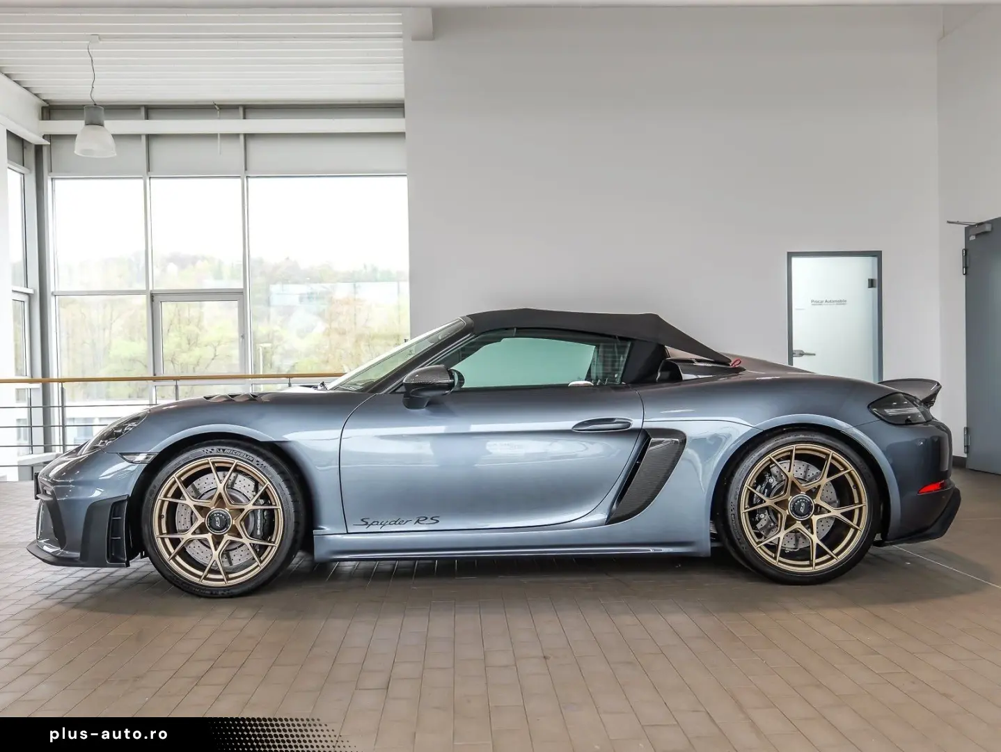 PORSCHE 718 Boxster Spyder RS Weissach Sichtcarbon