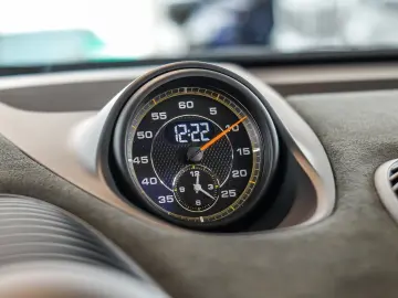 PORSCHE 718 Boxster Spyder RS Weissach Sichtcarbon