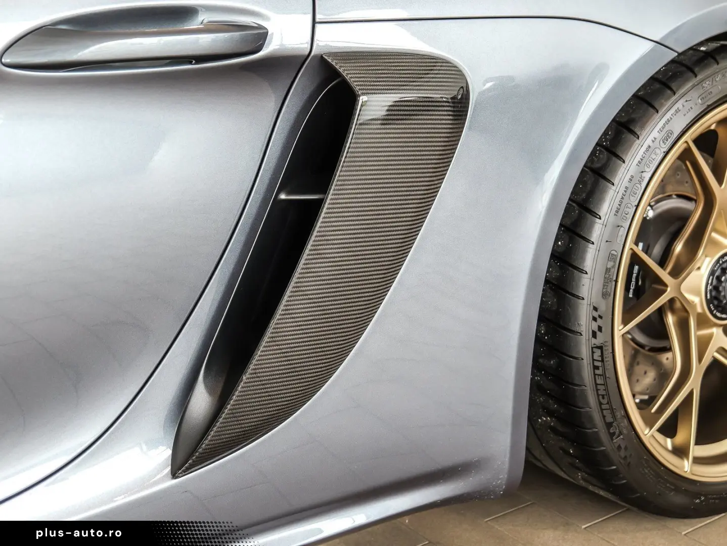 PORSCHE 718 Boxster Spyder RS Weissach Sichtcarbon