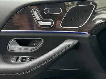 MERCEDES-BENZ GLE 300 d 4Matic 9G DI-TACHO SPUR AHK KAMERA