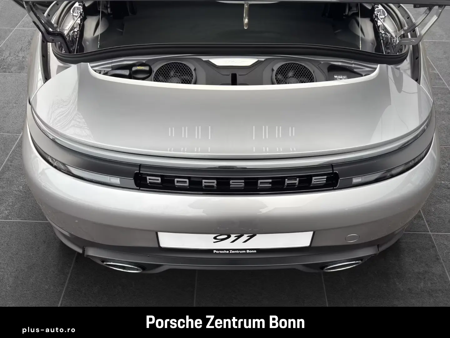 Porsche 992 911 Carrera 4S Cabriolet Surround-View BOSE