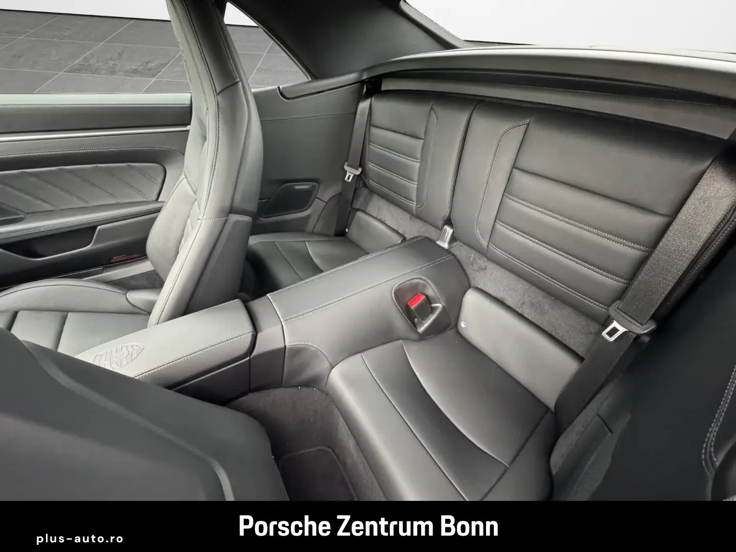 Porsche 992 911 Carrera 4S Cabriolet Surround-View BOSE