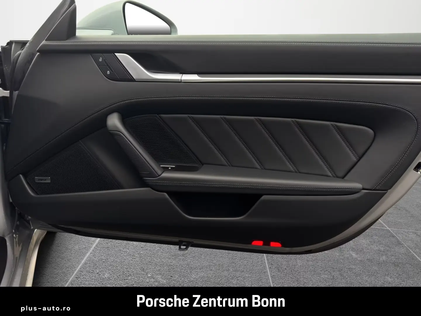 Porsche 992 911 Carrera 4S Cabriolet Surround-View BOSE