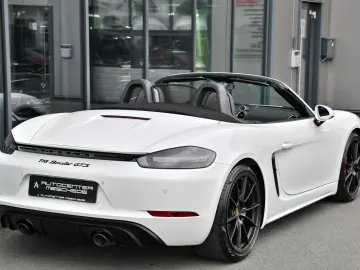 PORSCHE Boxster GTS 4.0 Navi  Carplay  Sitzh.  20 Zoll