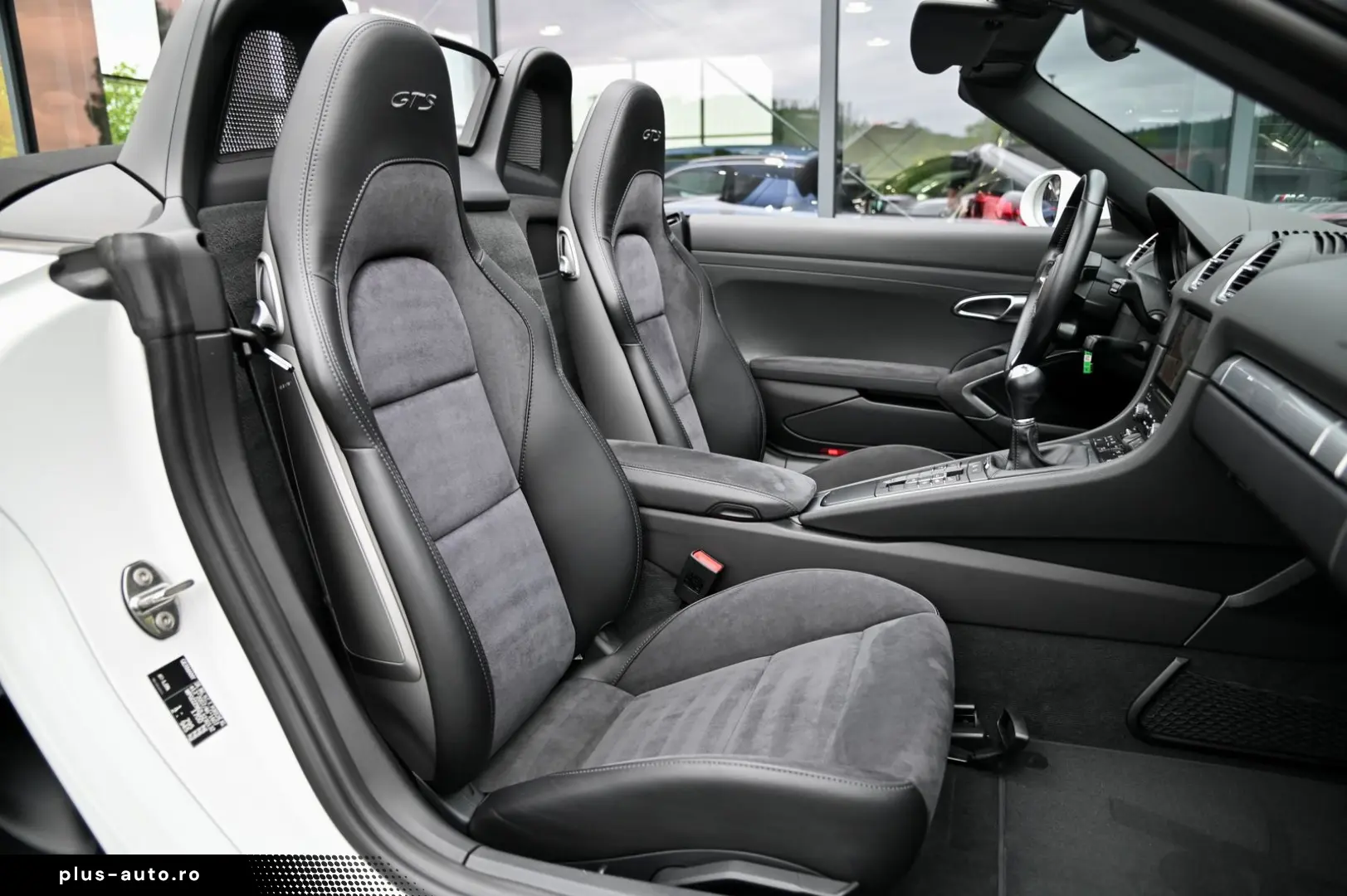 PORSCHE Boxster GTS 4.0 Navi  Carplay  Sitzh.  20 Zoll