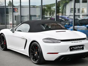 PORSCHE Boxster GTS 4.0 Navi  Carplay  Sitzh.  20 Zoll