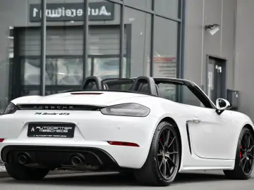 PORSCHE Boxster GTS 4.0 Navi  Carplay  Sitzh.  20 Zoll