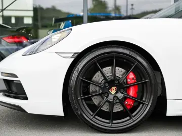 PORSCHE Boxster GTS 4.0 Navi  Carplay  Sitzh.  20 Zoll