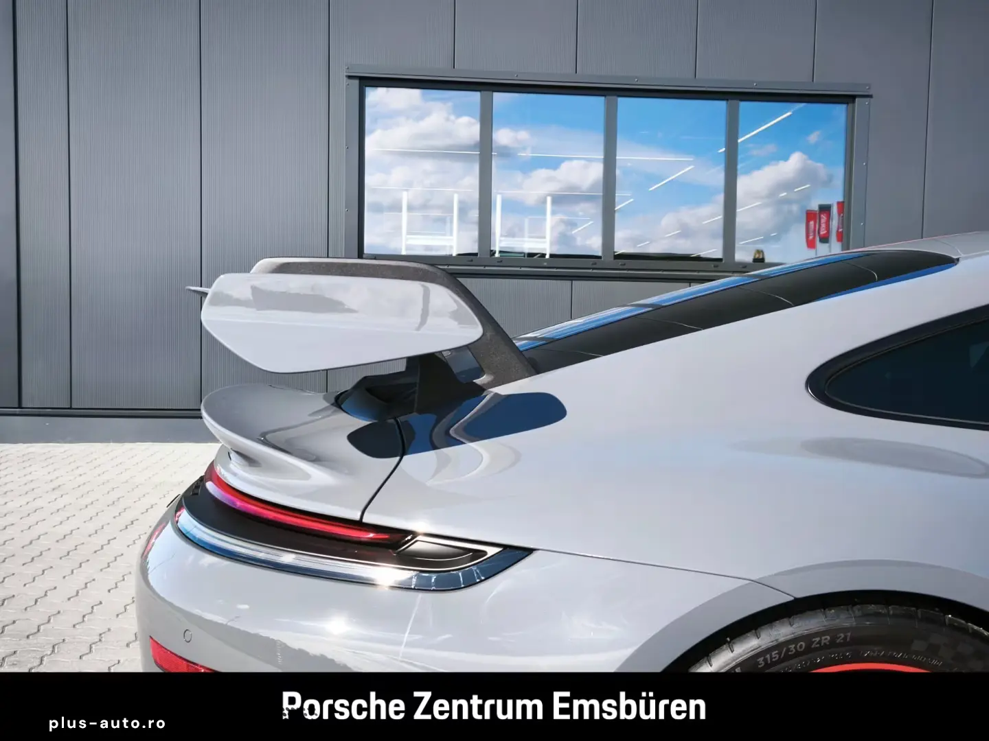 Porsche 992 -2 (911) GT3 Clubsport Bose Lift HD-Matrix 9
