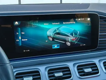 MERCEDES-BENZ GLE400d AMG Coupe 4M_Pano