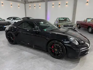 PORSCHE 992 Carrera 4 S Cabriolet Chrono Approved 07.26
