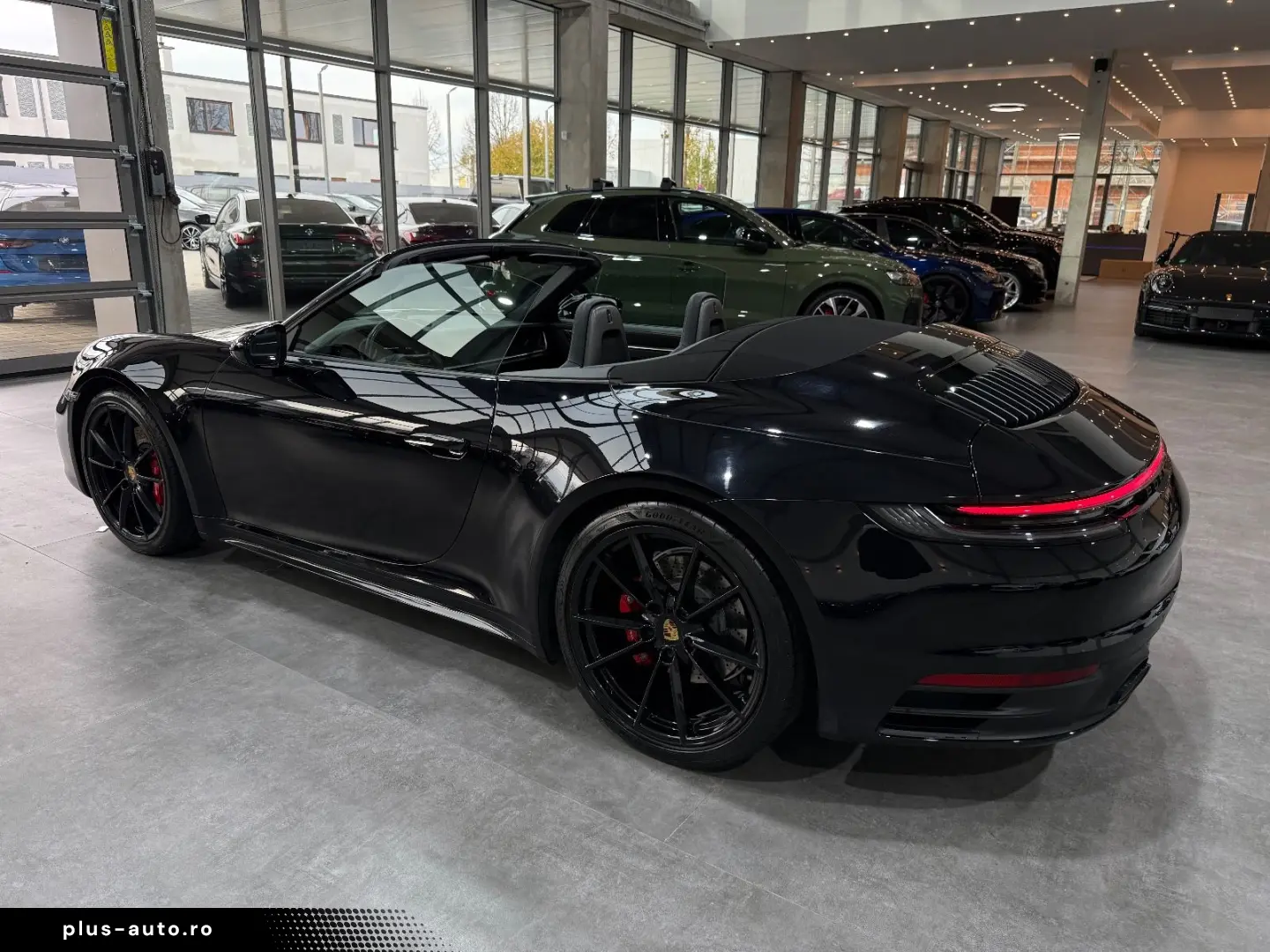 PORSCHE 992 Carrera 4 S Cabriolet Chrono Approved 07.26