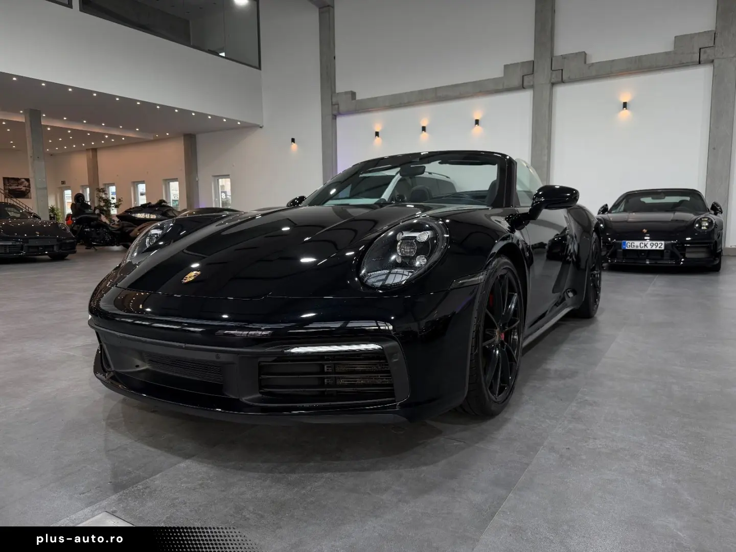 PORSCHE 992 Carrera 4 S Cabriolet Chrono Approved 07.26
