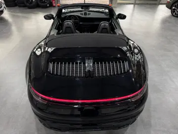 PORSCHE 992 Carrera 4 S Cabriolet Chrono Approved 07.26