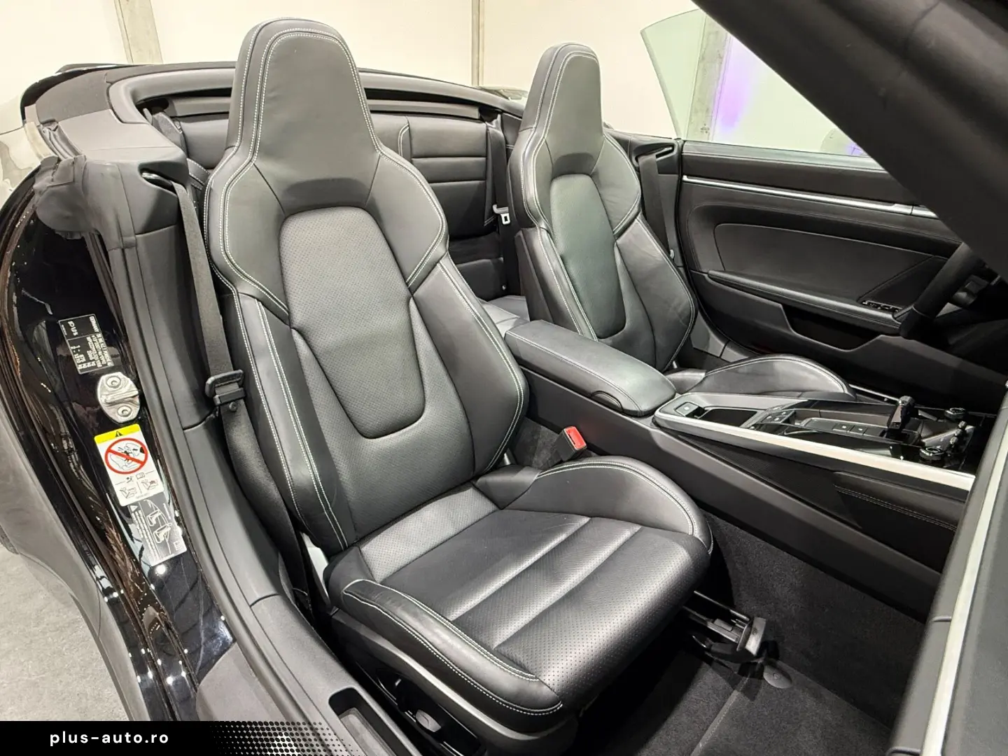 PORSCHE 992 Carrera 4 S Cabriolet Chrono Approved 07.26